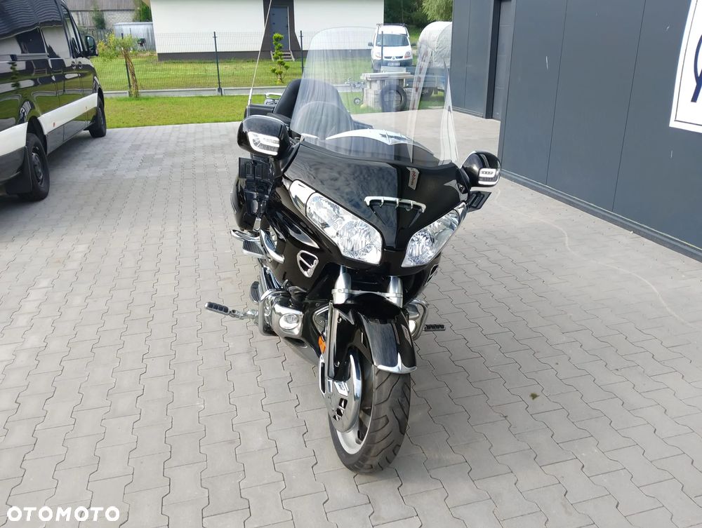 Honda GL - 5