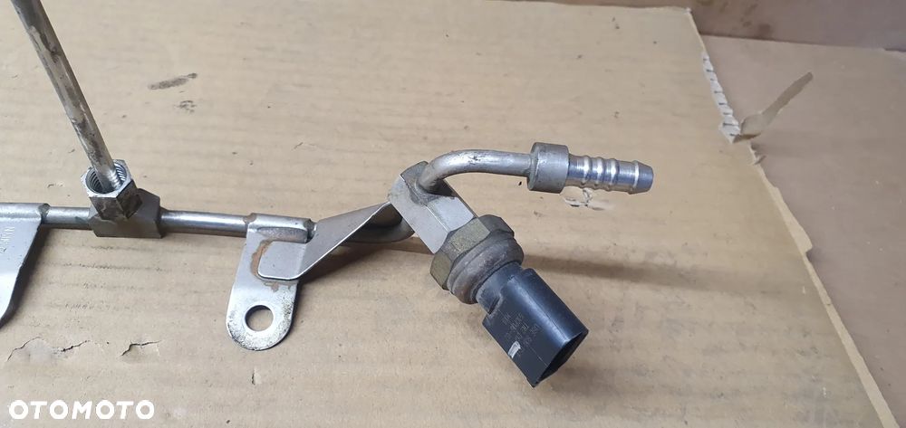 Rurka przewód paliwa paliwowy czujnik VW Passat B6 2.0 FSI 06F127505N 06E906051E - 4