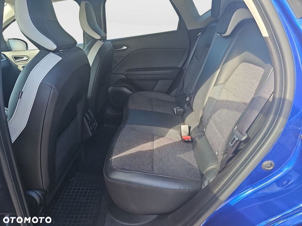 Renault Captur - 22