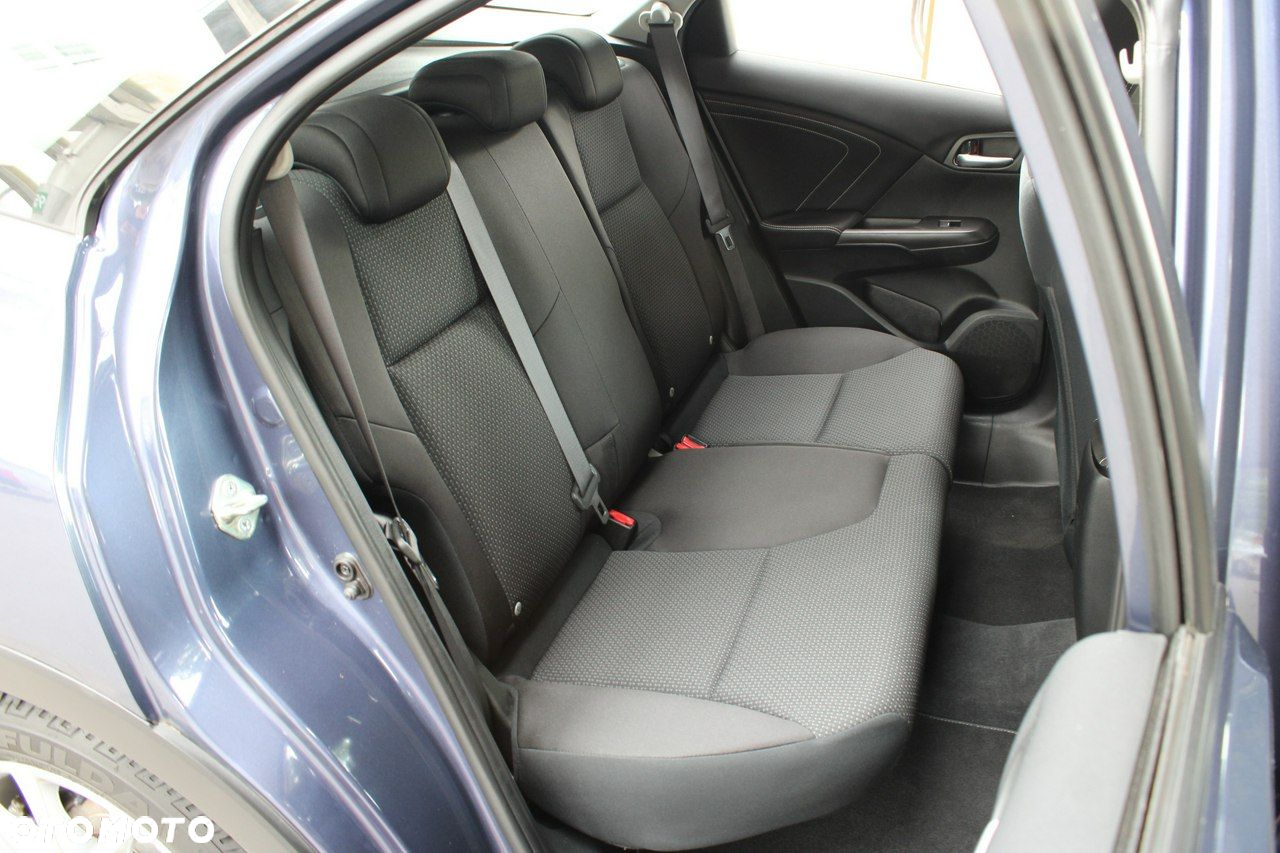 Honda Civic 1.8 i-VTEC Comfort - 13