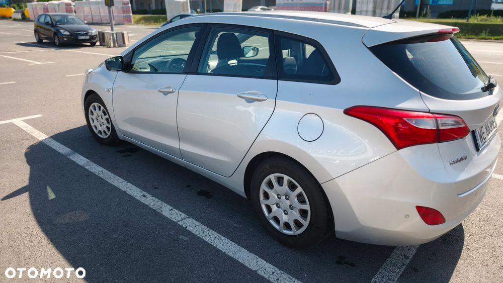 Hyundai i30 1.6 CRDi Classic - 10