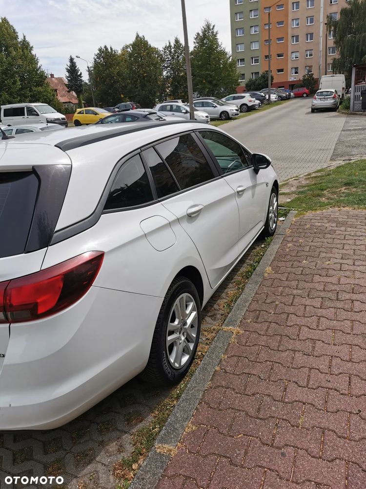 Opel Astra 1.4 T Enjoy - 7