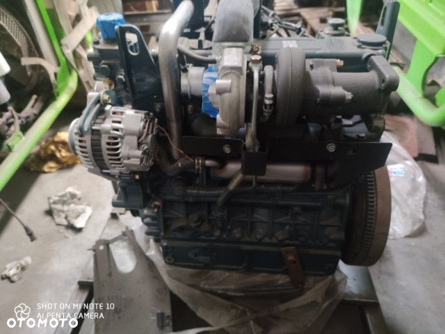 Kubota V3800 - 9