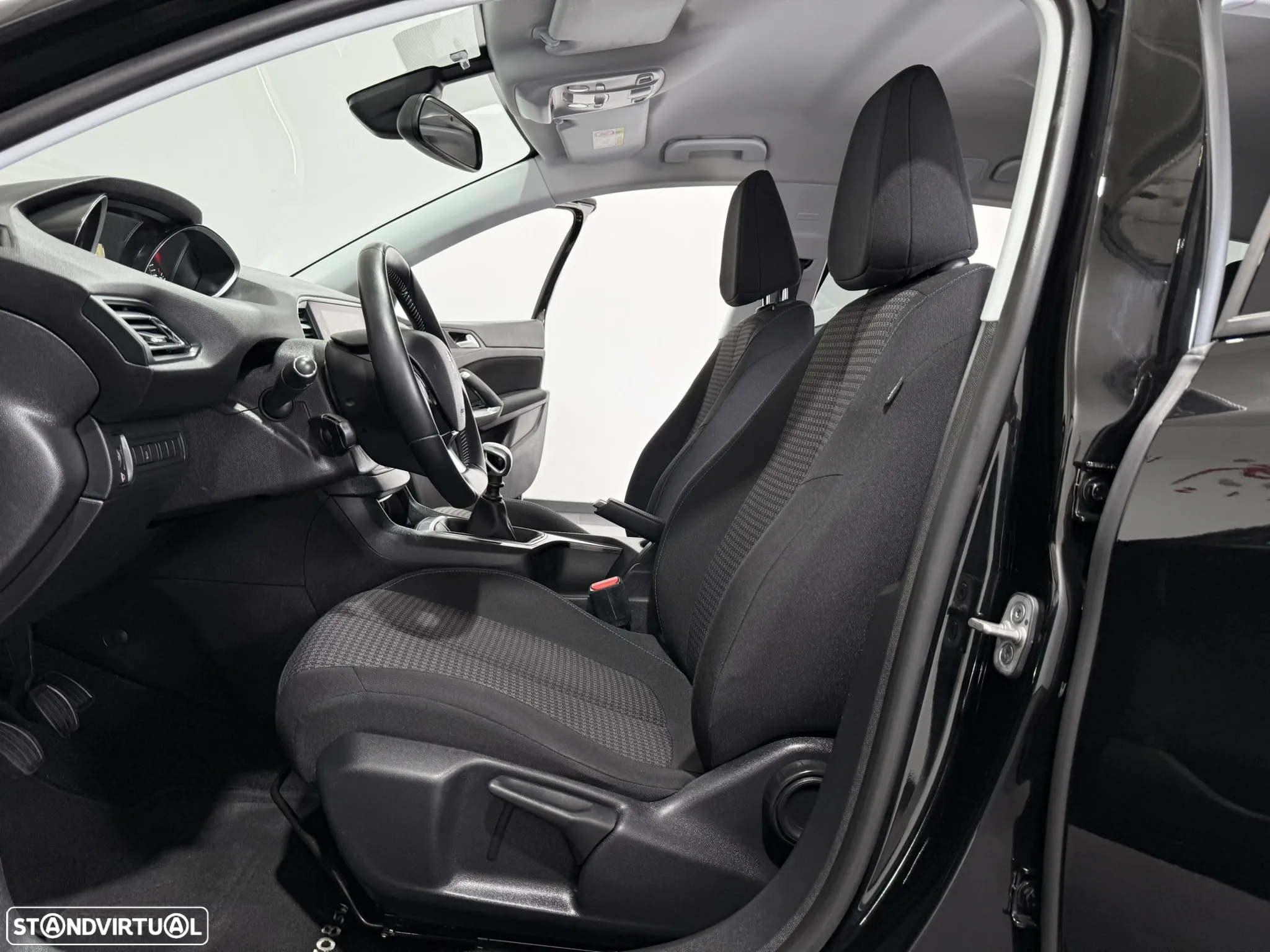 Peugeot 308 SW 1.5 BlueHDi Style - 32