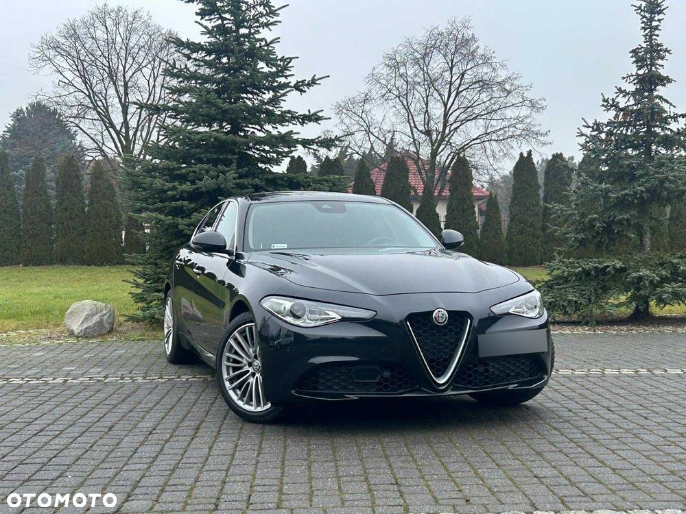 Alfa Romeo Giulia - 16