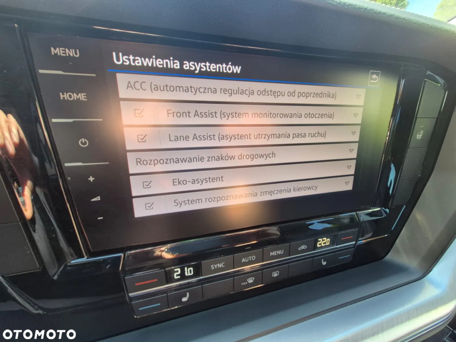 Volkswagen Touareg - 12