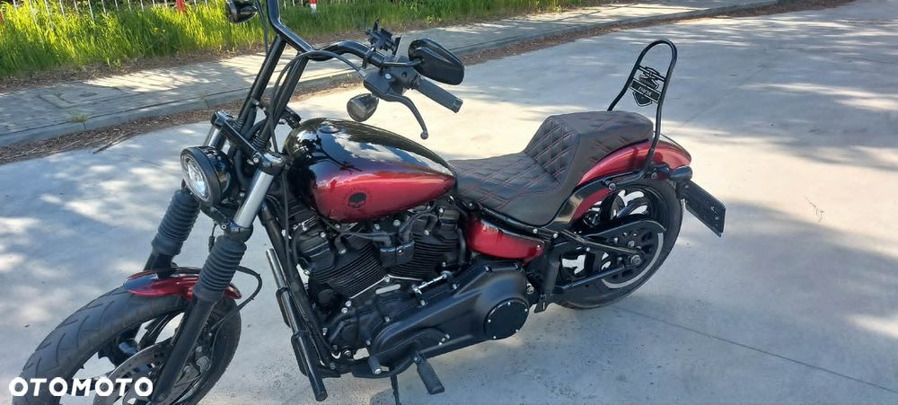 Harley-Davidson Softail Street Bob - 27