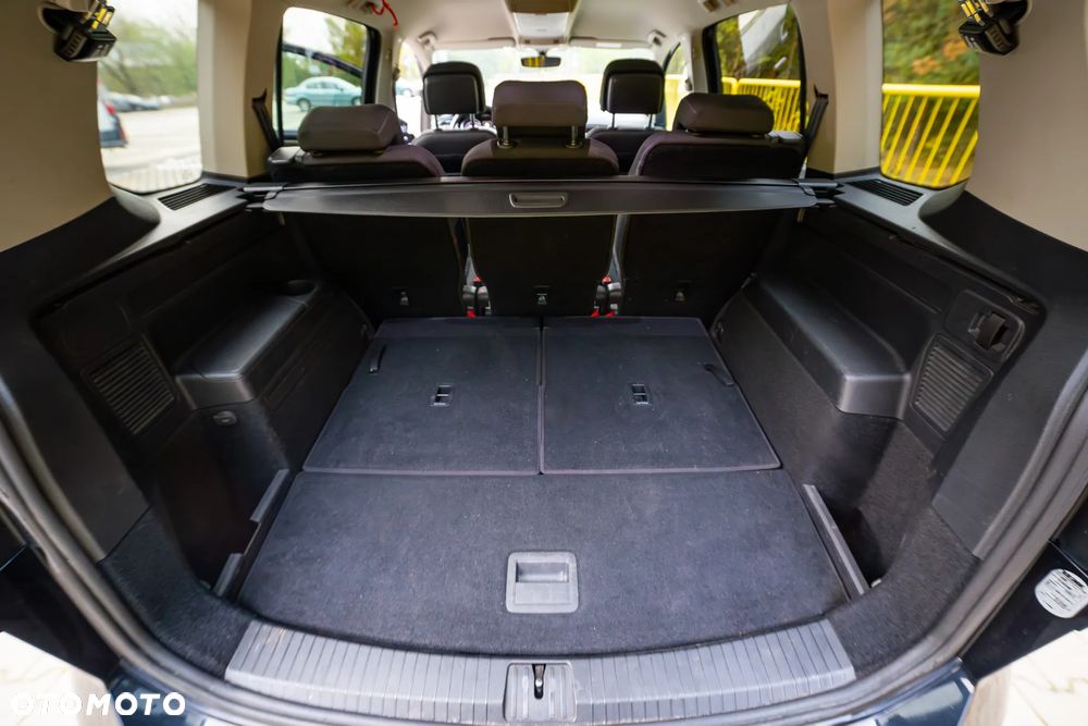 Volkswagen Touran 1.4 TSI BMT Highline DSG - 23
