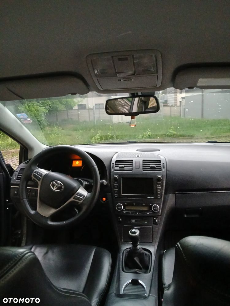 Toyota Avensis 2.0 Prestige NAVI - 9