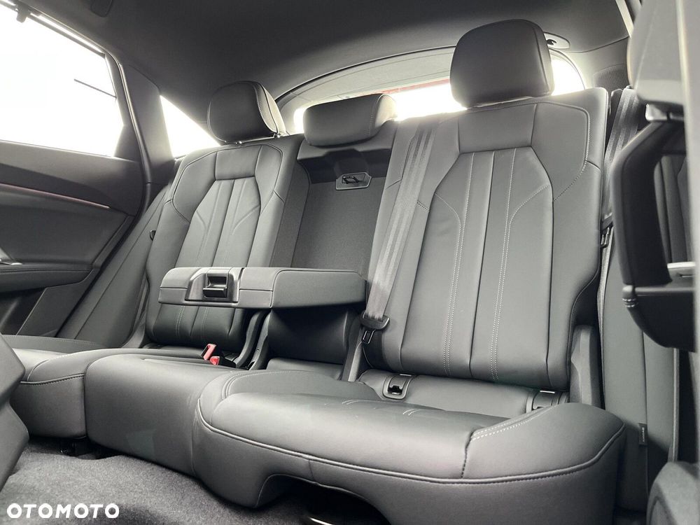 Audi Q5 Sportback - 32