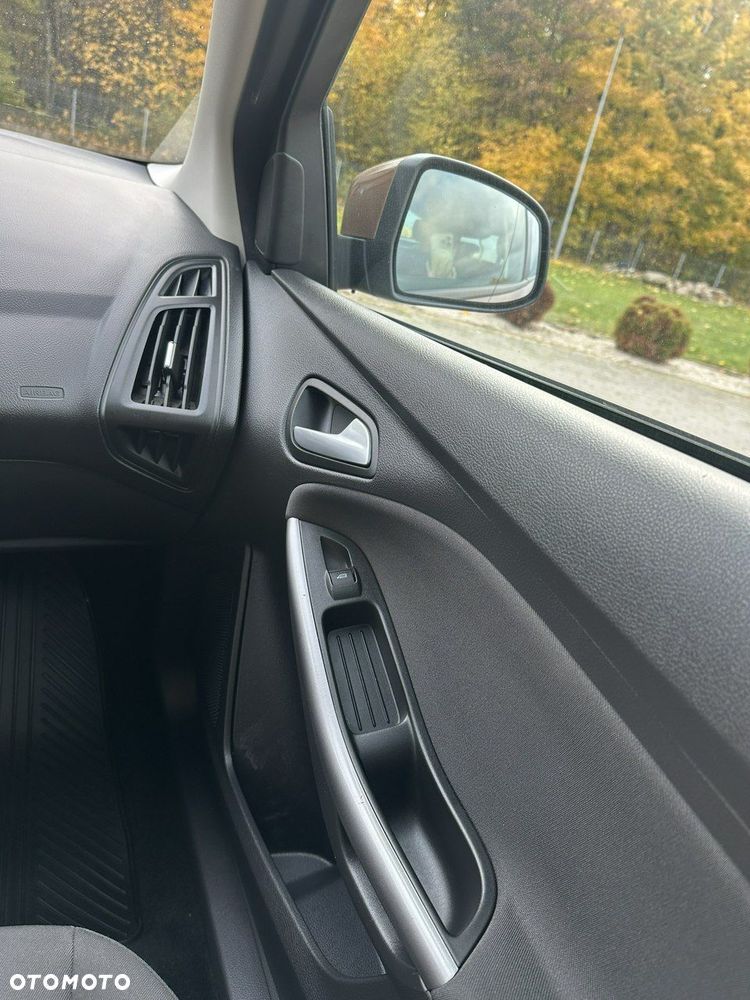 Ford Focus - 31