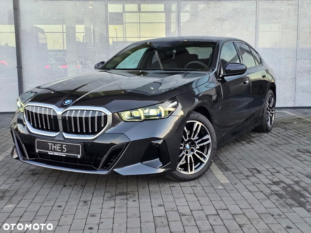 BMW Seria 5 530e xDrive PHEV - 9