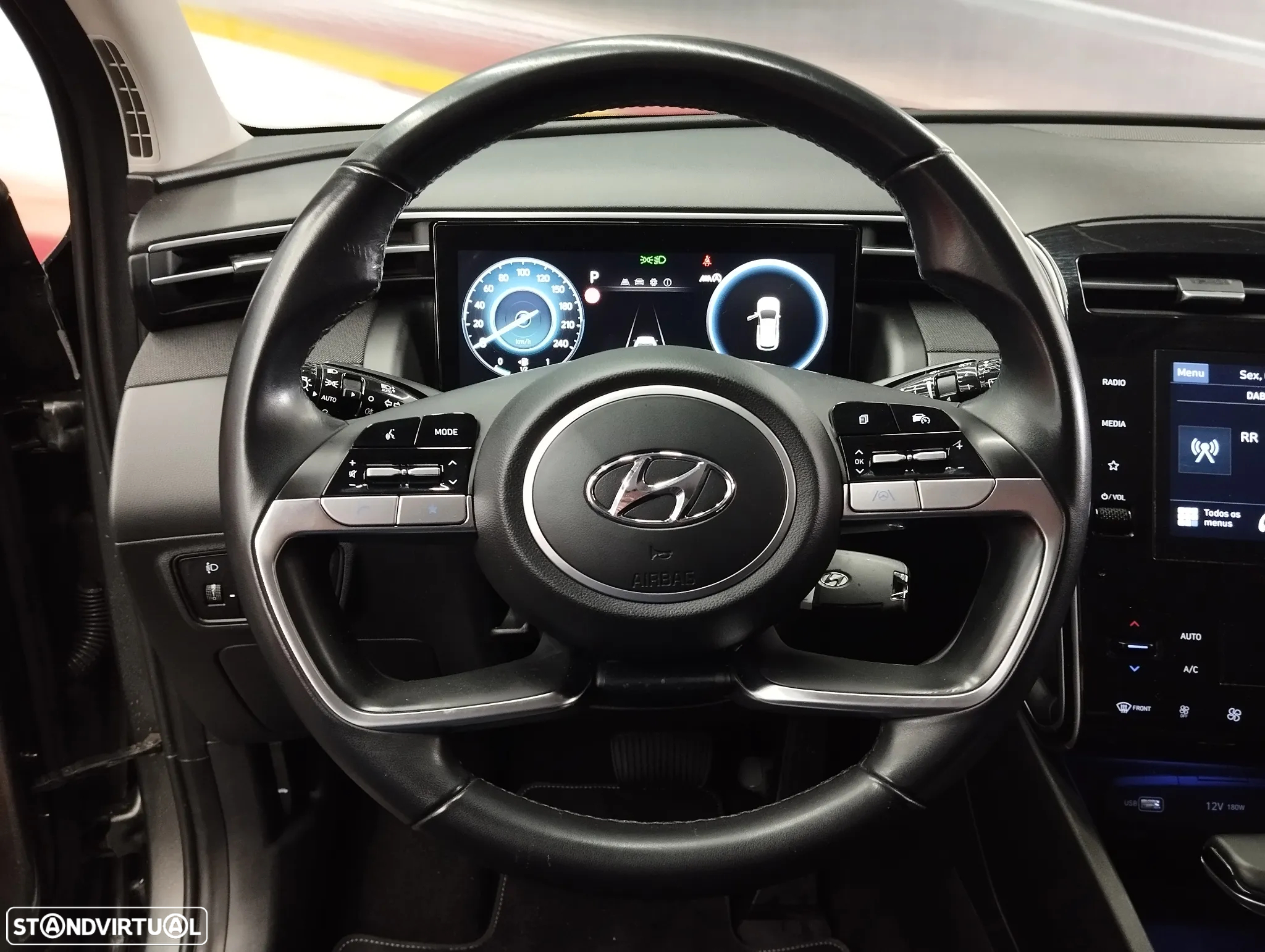Hyundai Tucson 1.6 CRDi Premium DCT - 23