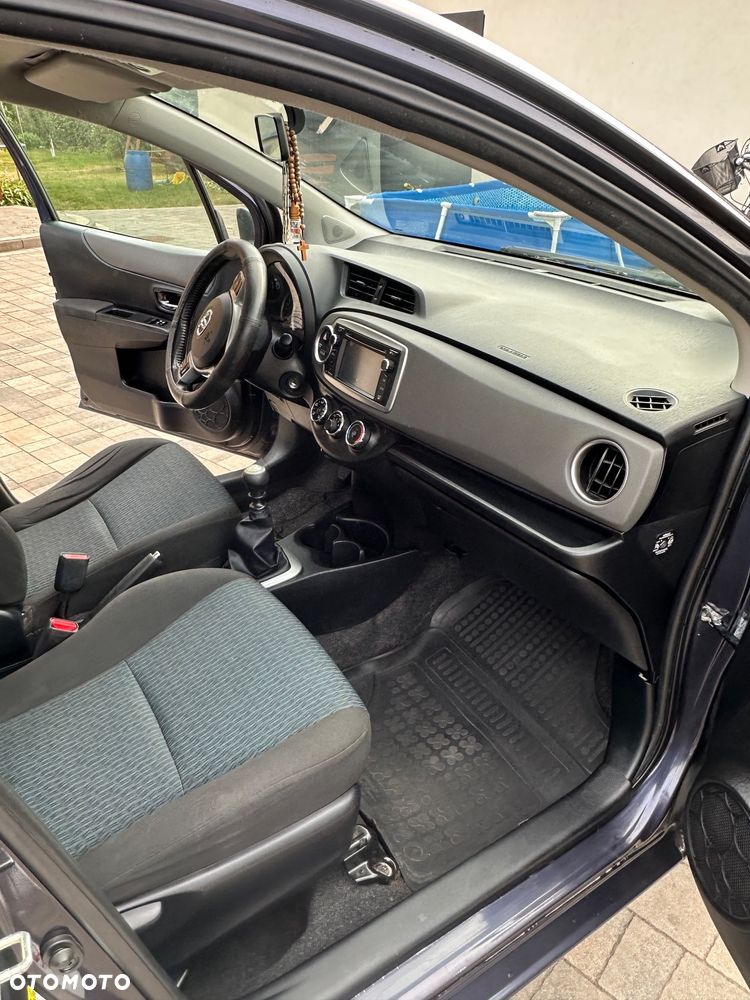 Toyota Yaris 1.33 Premium - 11