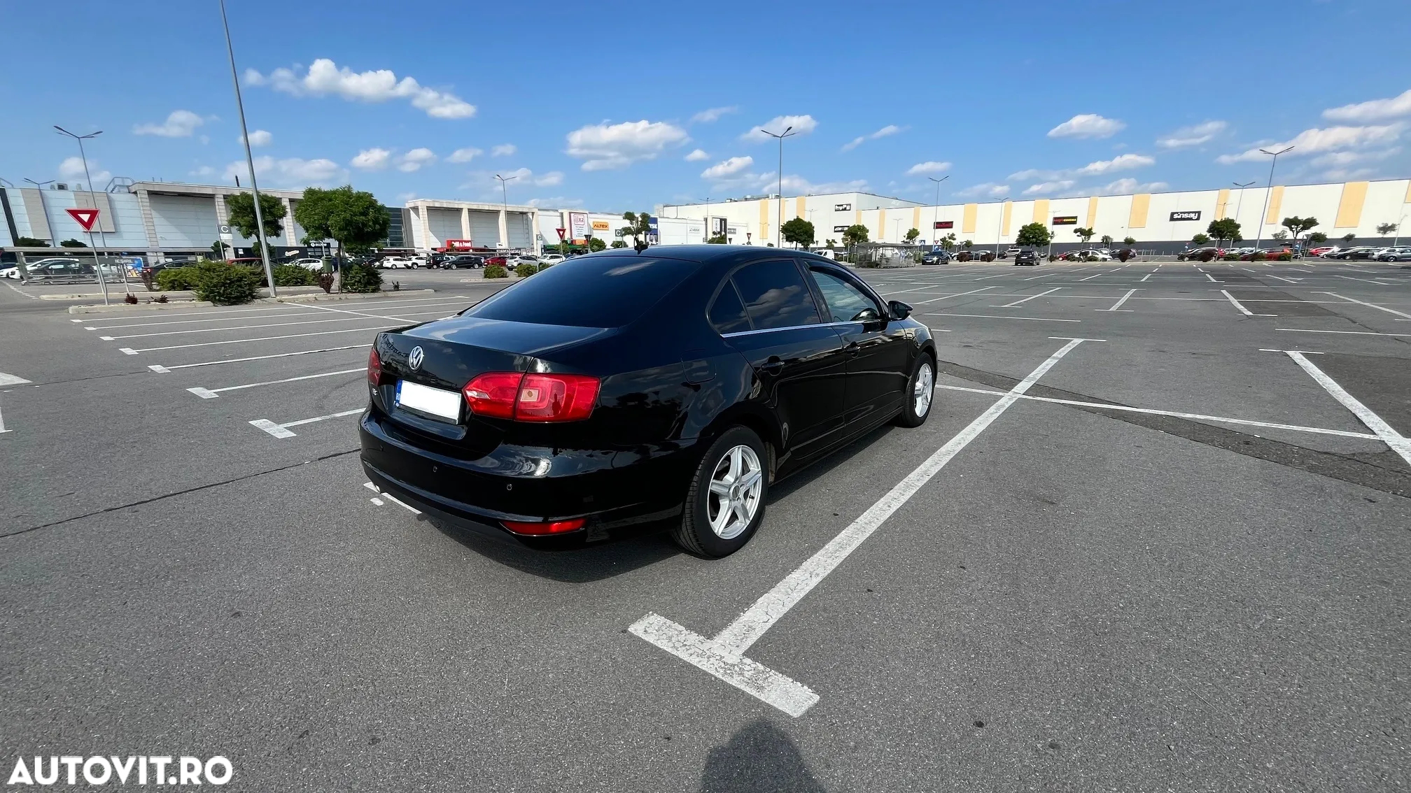Volkswagen Jetta 1.6 TDI DPF Trendline - 5