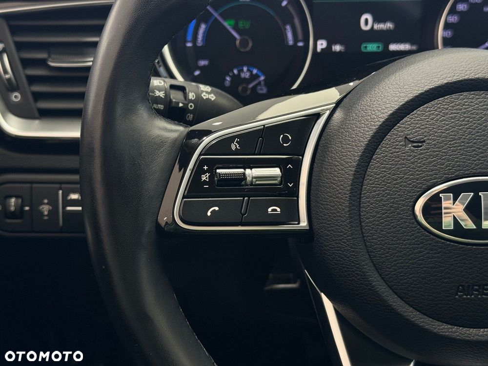 Kia XCeed - 22