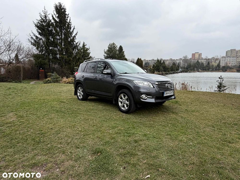 Toyota RAV4 2.0 VVT-i Premium - 1