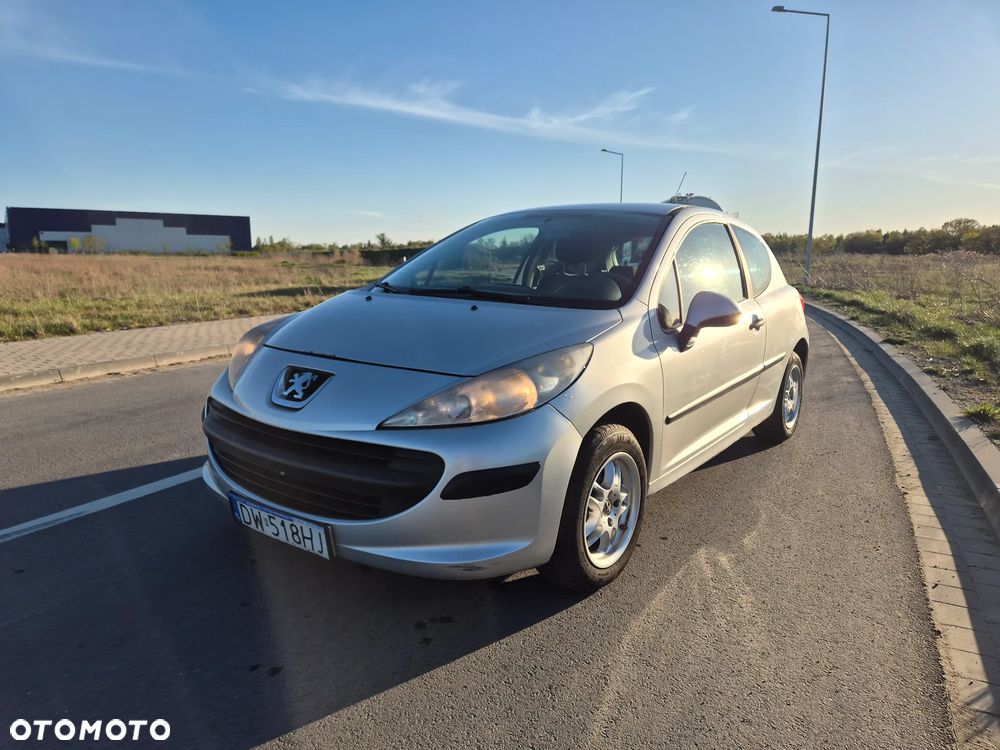 Peugeot 207 1.4 HDi Presence - 1