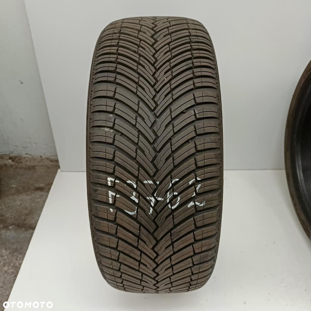 Opona 225/40/18 Pirelli Cinturato AllSeason SF3 (F3762) - 1