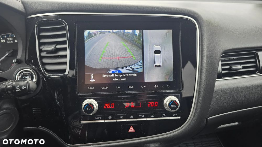 Mitsubishi Outlander - 14