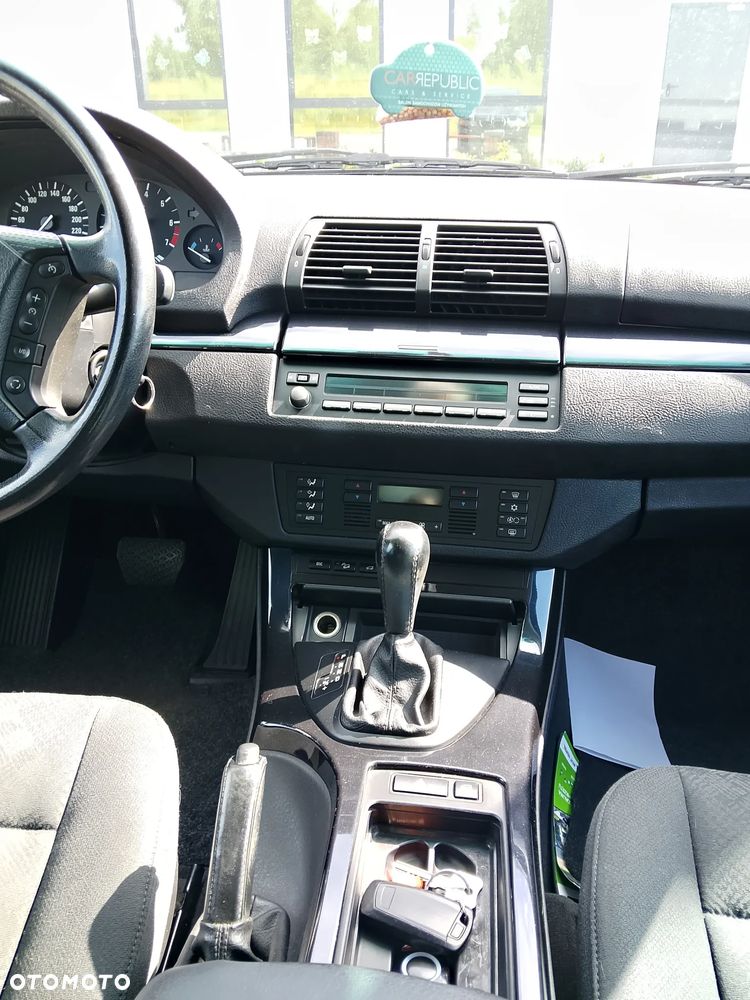 BMW X5 3.0 i - 12