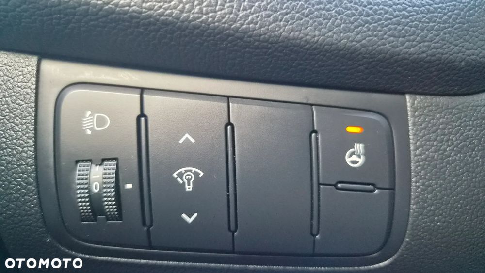 Kia Ceed 1.6 GDI Platinum Edition - 25