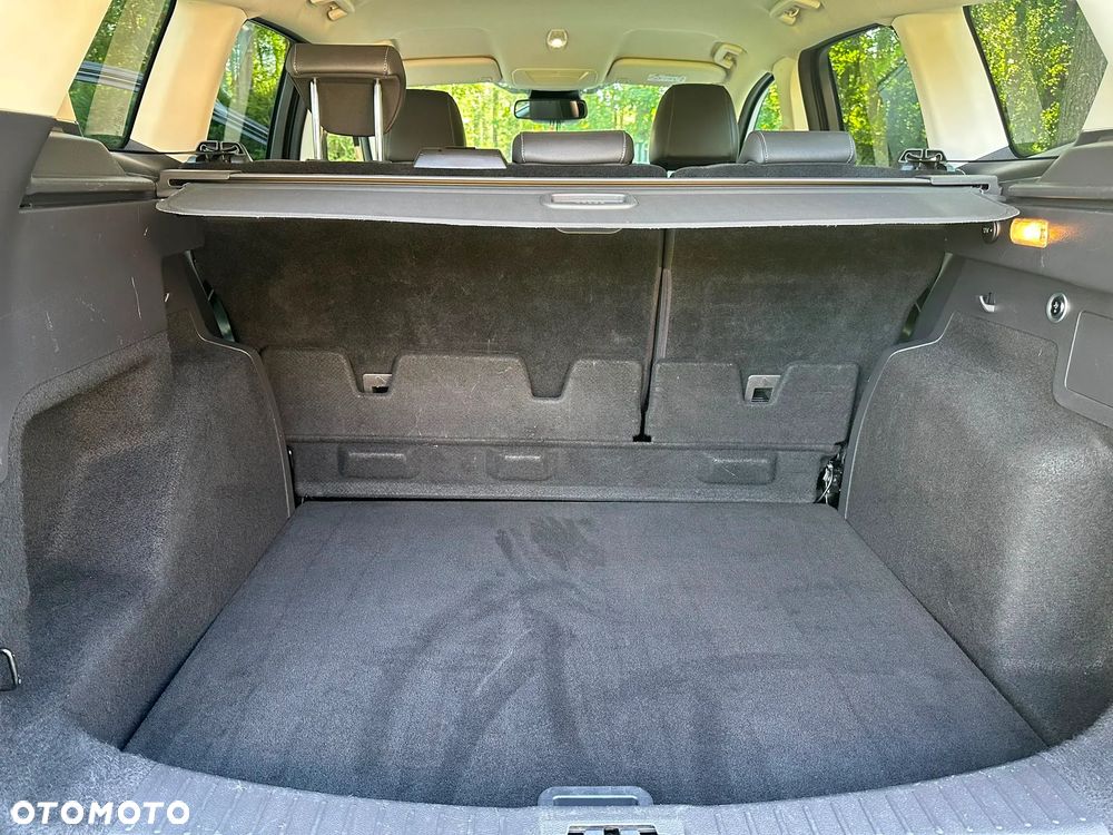 Ford Kuga - 25
