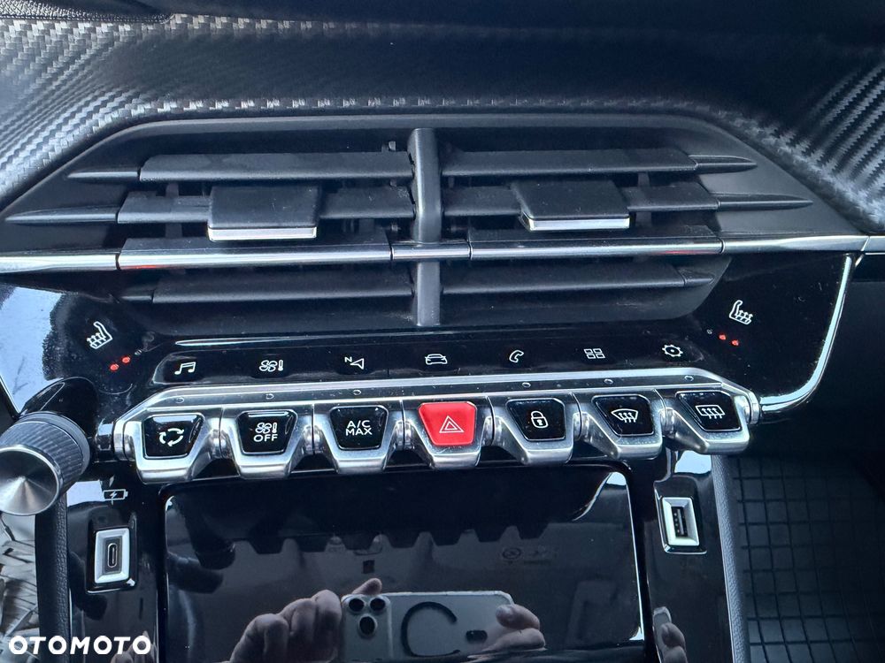 Peugeot 2008 1.5 BlueHDi Allure Pack S&S EAT8 - 17