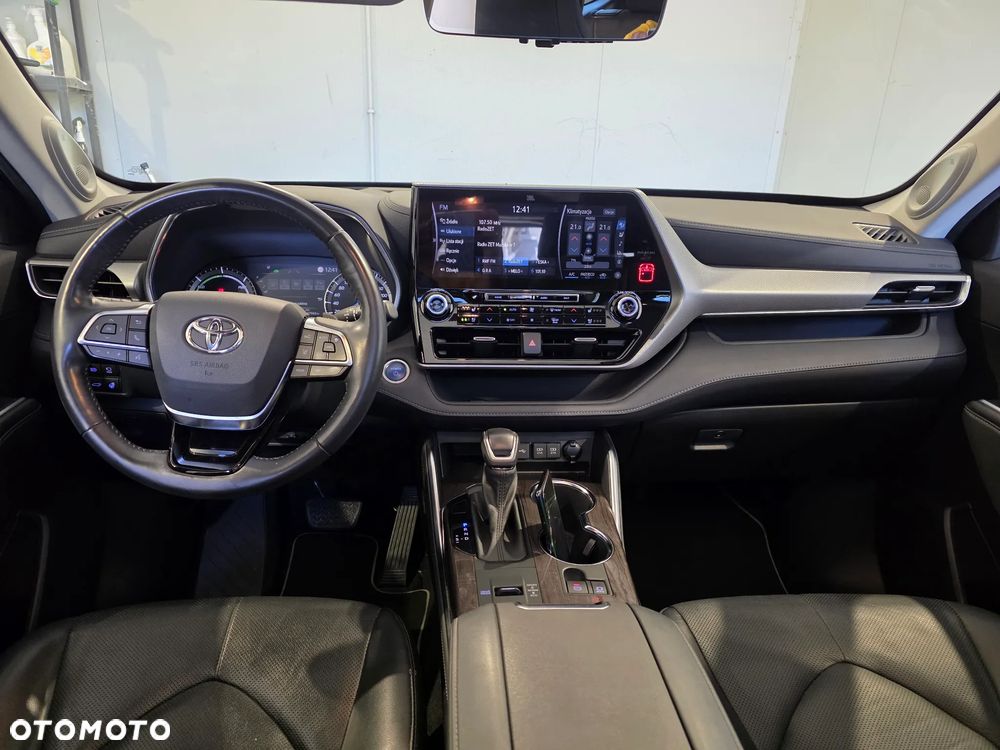 Toyota Highlander 2.5 Hybrid Executive - 25