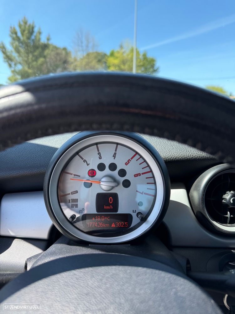 MINI 3 Portas Cooper D - 12