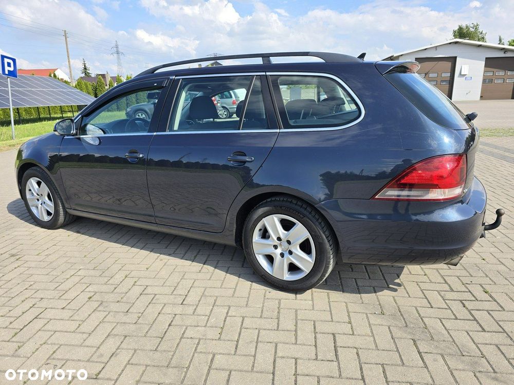 Volkswagen Golf - 11