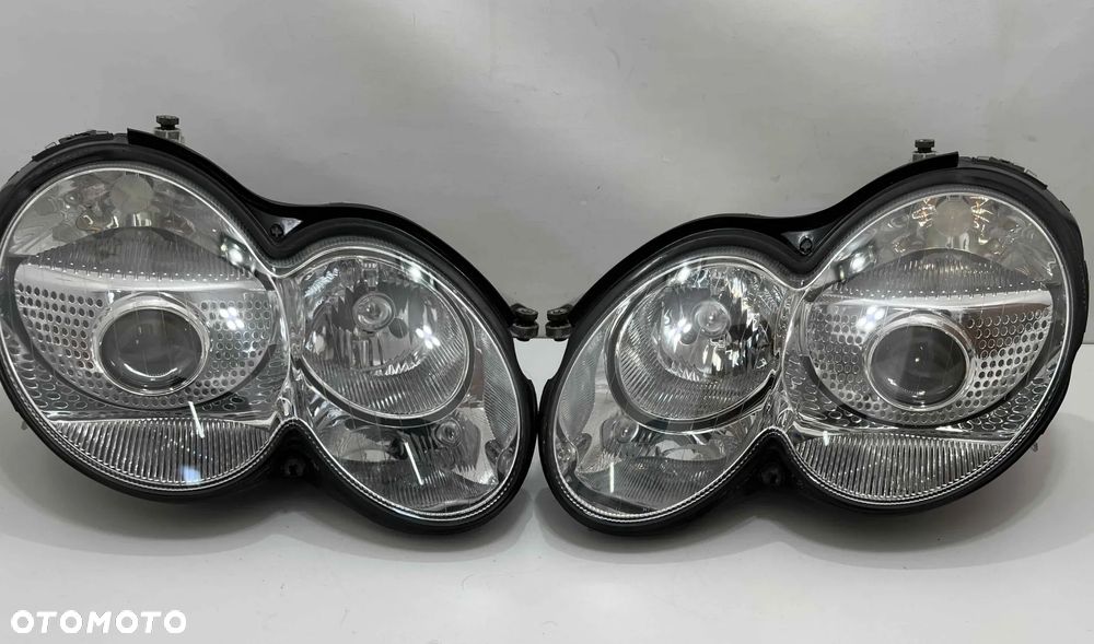 Reflektory bixenon komplet lampa prawa lewa reflektor prawy+lewy stan BDB Mercedes SL R230 SL500 Europa - 3