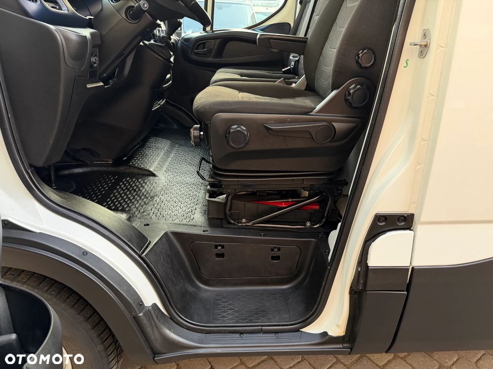 Iveco Daily L3H2 HI-MATIC - 22