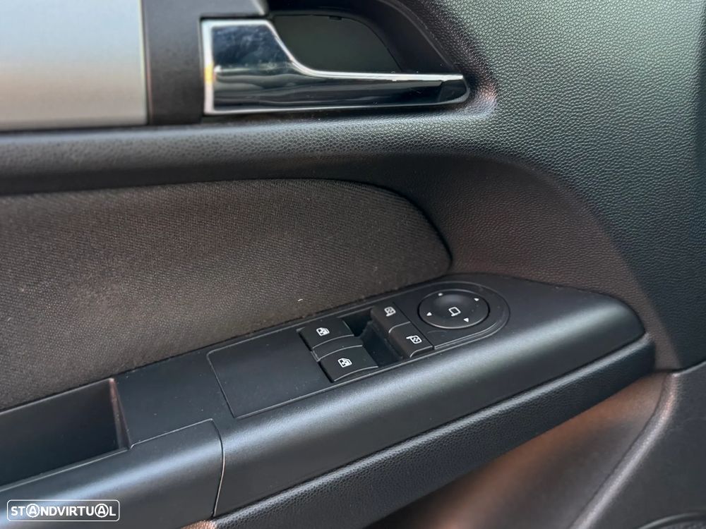 Opel Astra GTC 1.7 CDTI - 12