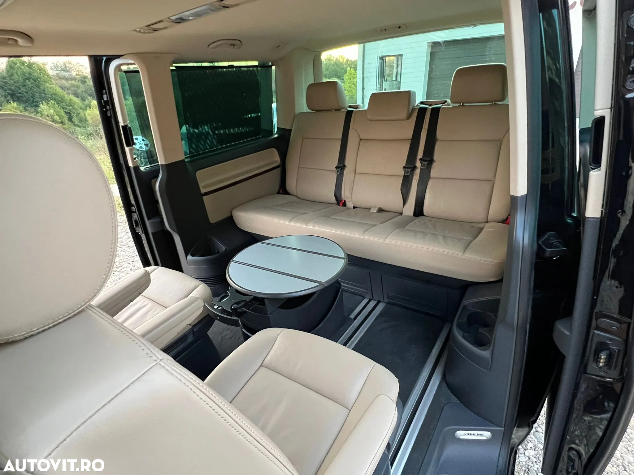 Volkswagen Multivan - 19