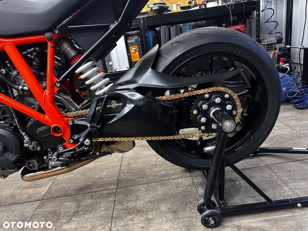 KTM Super Duke - 12