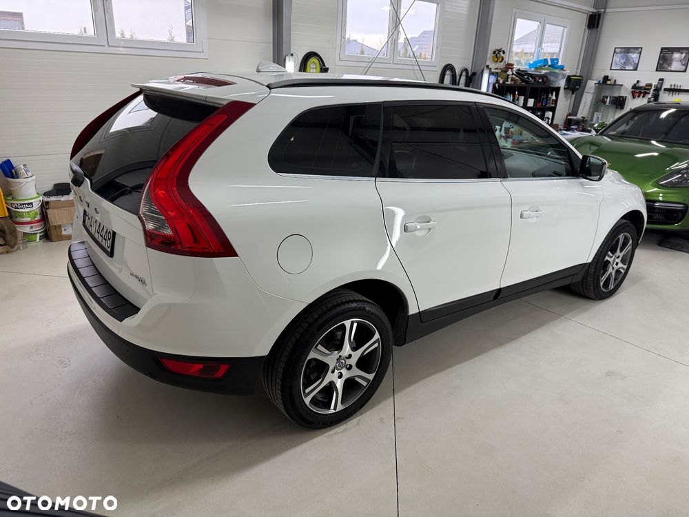 Volvo XC 60 DRIVe R Design - 4