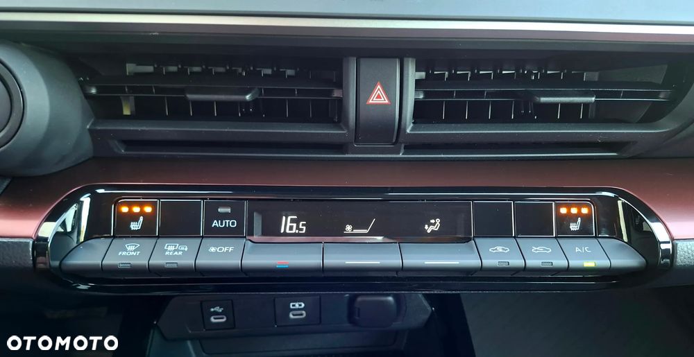 Toyota Prius - 22