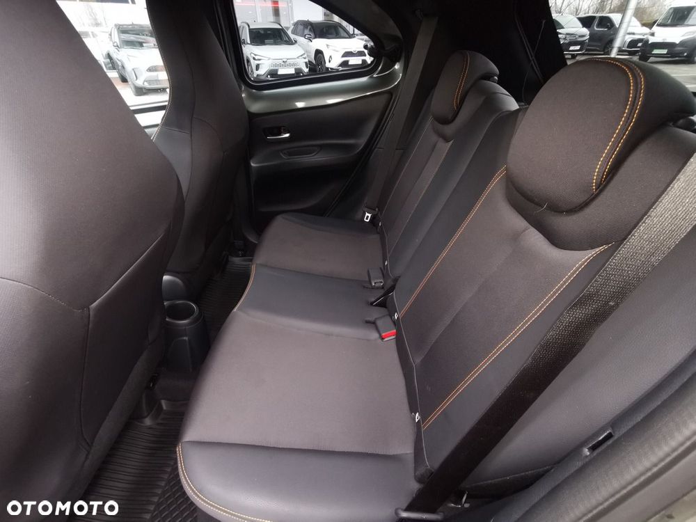 Toyota Aygo X 1.0 VVT-i Limited CVT - 12