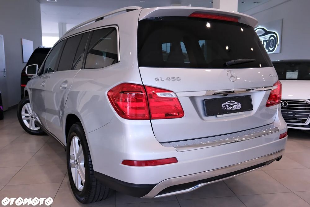 Mercedes-Benz GL - 14