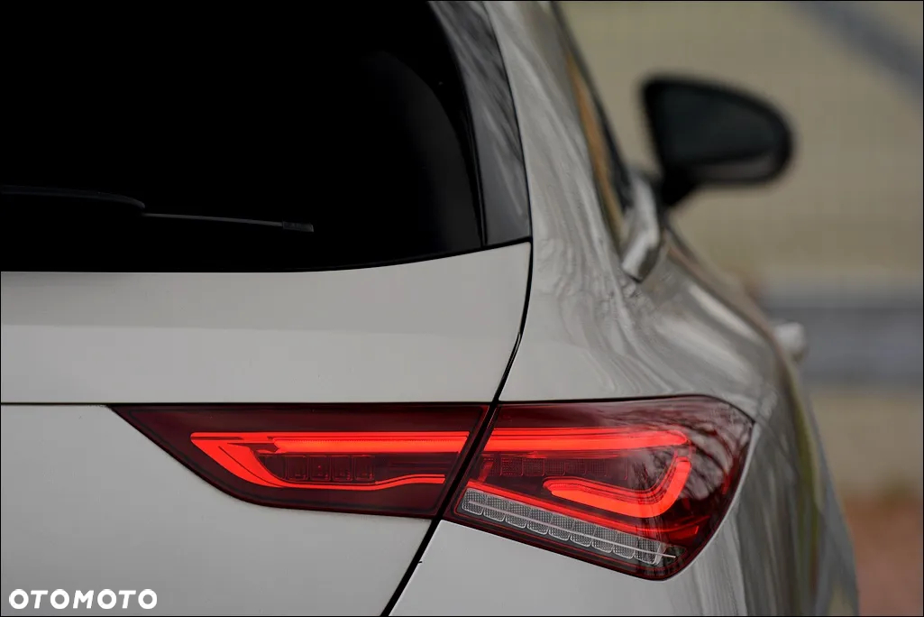 Mercedes-Benz CLA 180 Shooting Brake AMG Line - 38