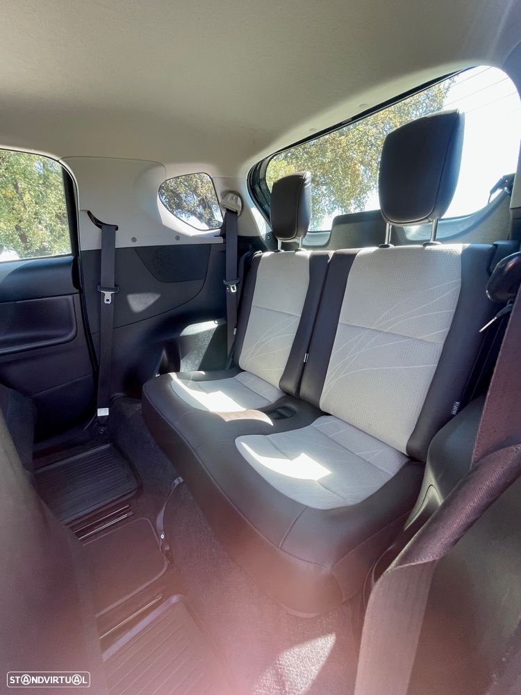 Toyota iQ 1.33 VVT-i 2 MultiDrive EP+NAVI+Bluetooth - 11