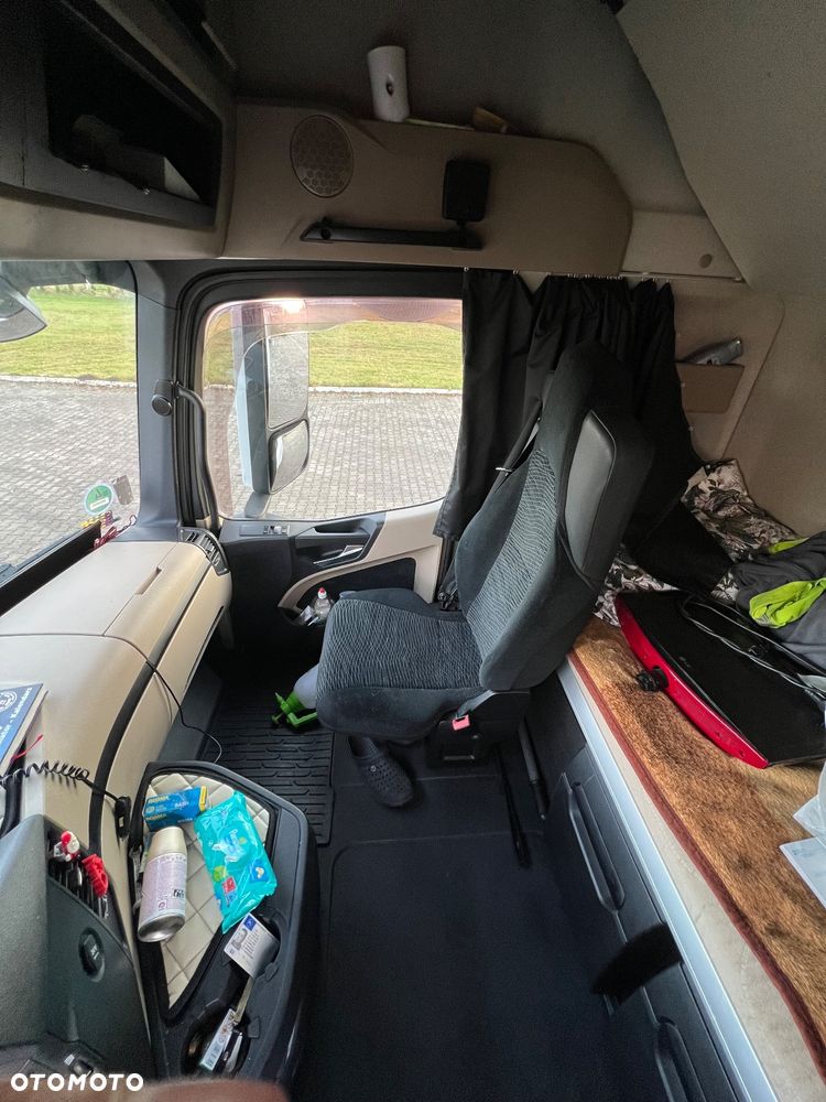 Mercedes-Benz ACTROS - 13