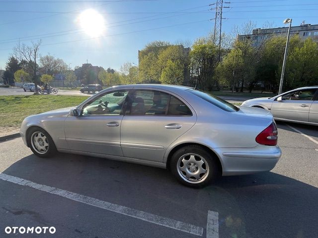 Mercedes-Benz Klasa E 220 CDI Automatik Classic - 3