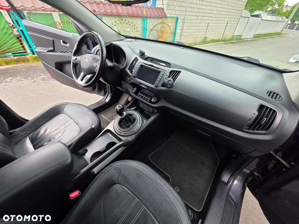 Kia Sportage 2,0 CRDI AWD Vision - 13