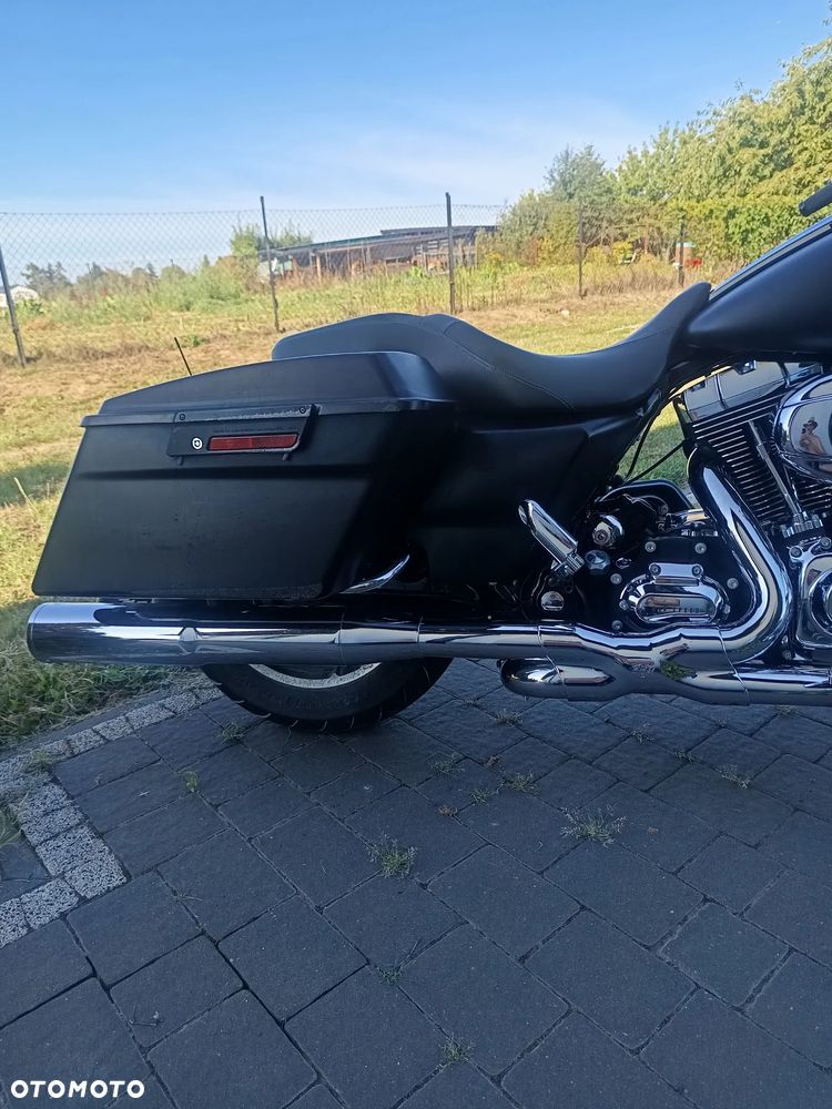 Harley-Davidson Touring Street Glide - 13