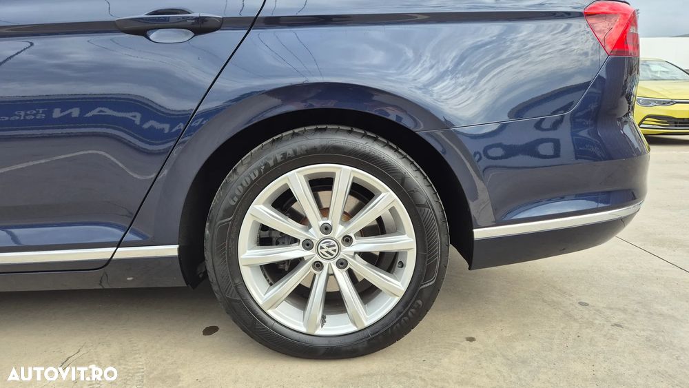 Volkswagen Passat 2.0 TDI DSG Highline - 35