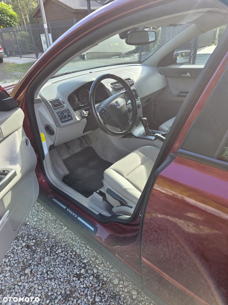Volvo V50 2.4 - 10