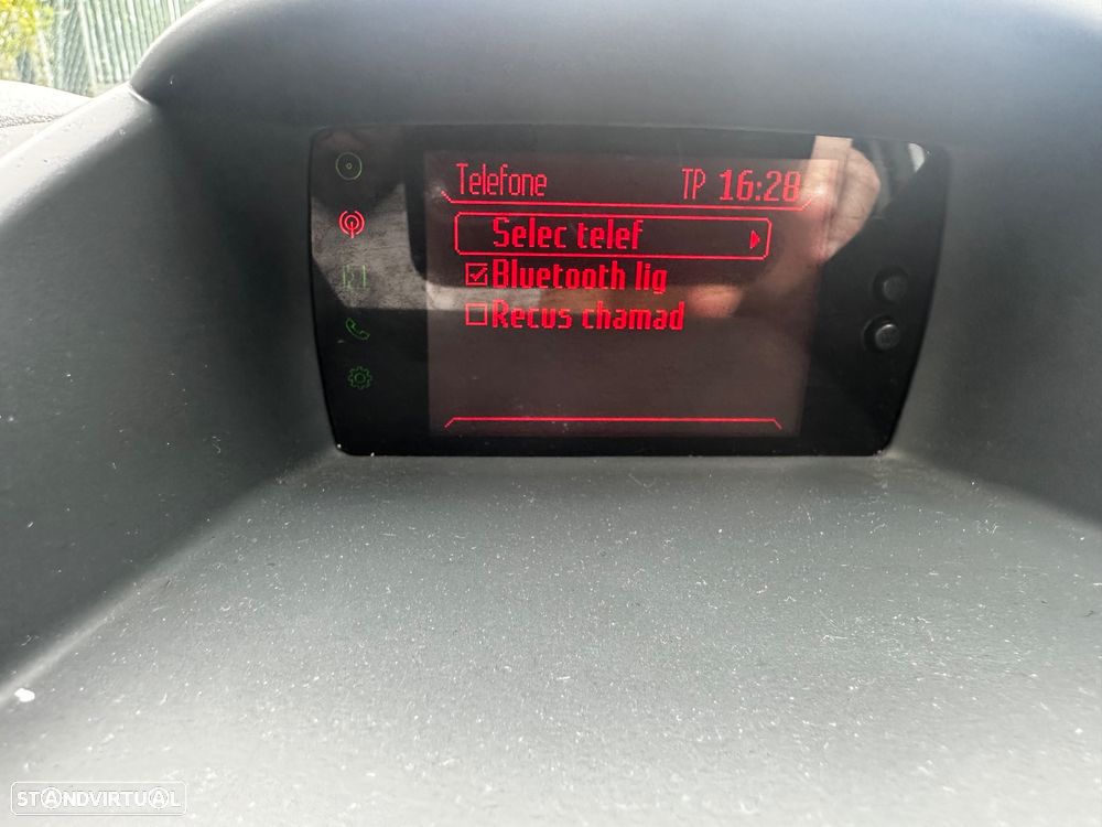 Ford Fiesta 1.4 TDCI van - 30