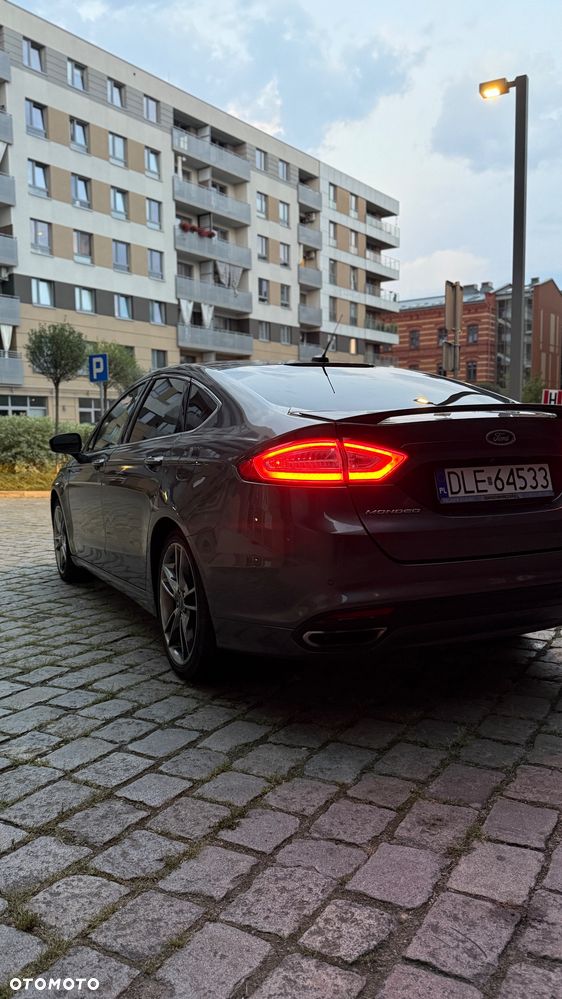 Ford Fusion - 12